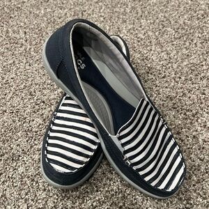 Crocs Women’s Canvas Boat Shoes